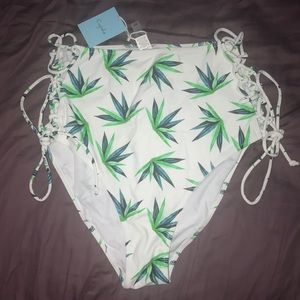 Cup she bathing suit